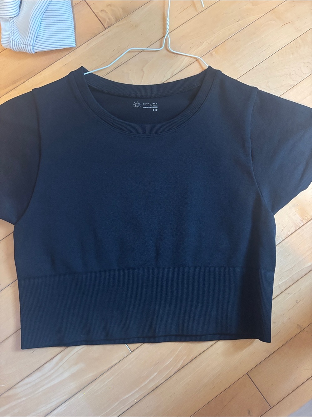 Aerie Off Duty Cropped Tee - Black
